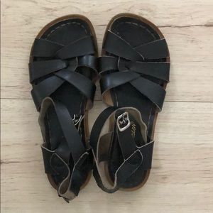 Salt water sandals by hoy